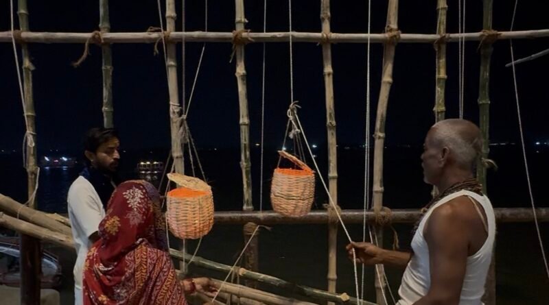Akash Deep Tradition in Kashi: Ghats During Kartik Maas? Akash Deep Tradition in Kashi:
